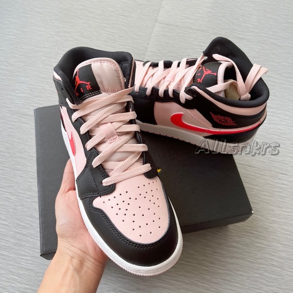 Air Jordan 1 Mid Pink Punch GS - Picture 3 of 9